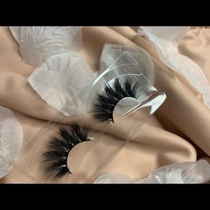 sugarbaby lashes by glammtiquee